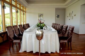 Фото номера Вилла Делюкс Курортные отели Lac de Verde - Golf&amp;Leisure Resort г. Бряза 5