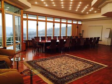 Фото номера Вилла Делюкс Курортные отели Lac de Verde - Golf&amp;Leisure Resort г. Бряза 3