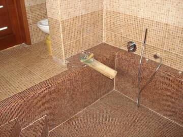 Фото номера Дом с 4 спальнями Дома для отпуска Pensiunea Bamboo - Villa г. Бряза 49