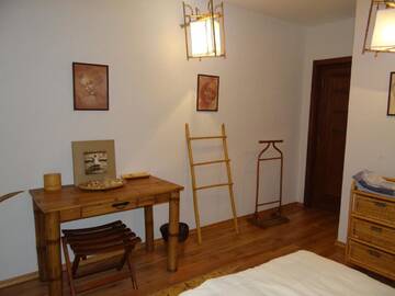 Фото номера Дом с 4 спальнями Дома для отпуска Pensiunea Bamboo - Villa г. Бряза 20