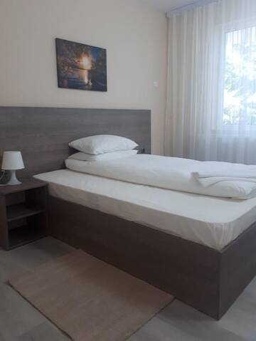 Фото номера Двухместный номер с 1 кроватью и балконом Отель Hotel Breaza г. Бряза 7